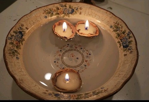 Floating walnut shell - floating,