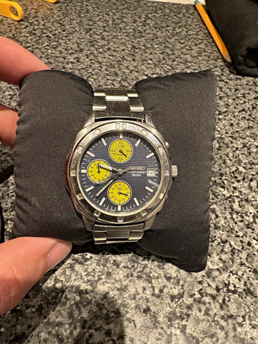 Seiko quartz chronograph - seiko,
