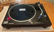Technics SL-1210 MK2 Direct-Drive Turntable + Flight Case + Dust Cover  VGC