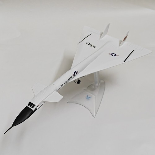 200 usaf 70 valkyrie - xb-70,