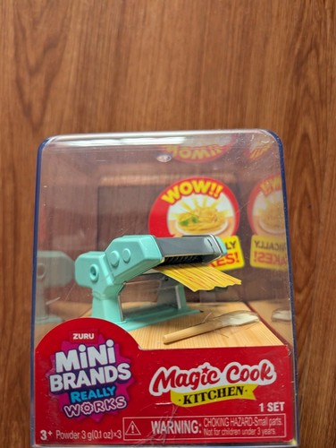 Mini brands really works - mini,