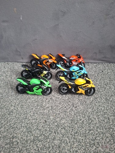 Bundle toy plastic - bundle, of