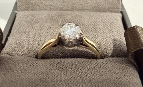 Stunning brilliant cut diamond - stunning,