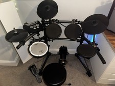 Roland TD-6V Drum kit. Amp