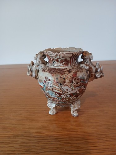 Satsuma pottery incense - , burner