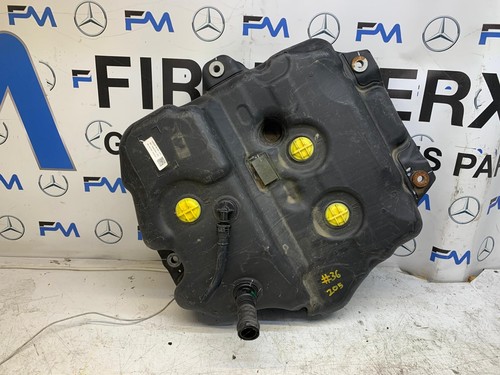 Mercedes class blue tank - mercedes, c