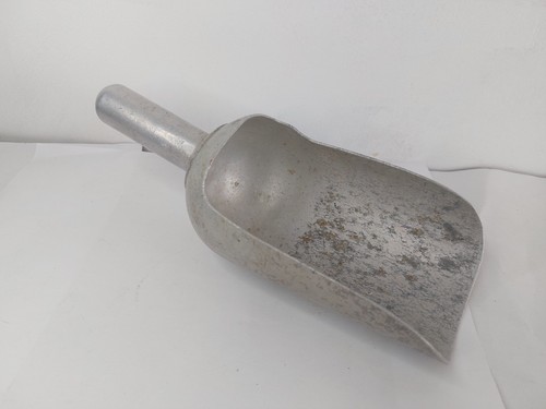 Vintage aluminium ware - ware, scoop