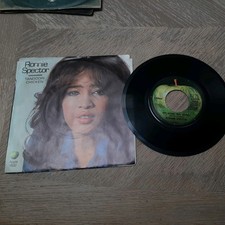 Ronnie Spector /  Beatles