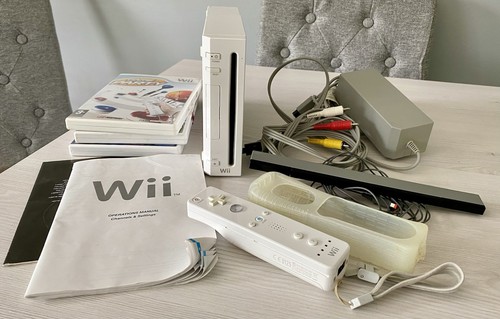 Nintendo wii console and - nintendo,