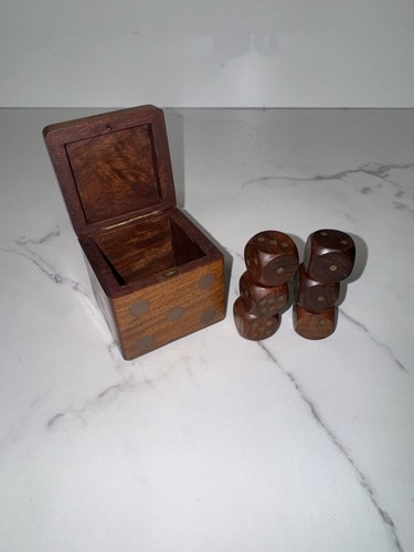 Vintage wooden dice box - box, set