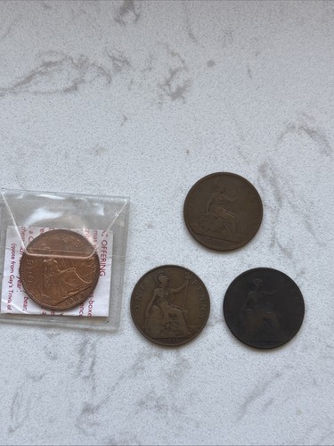 Old collectible pennies - old,