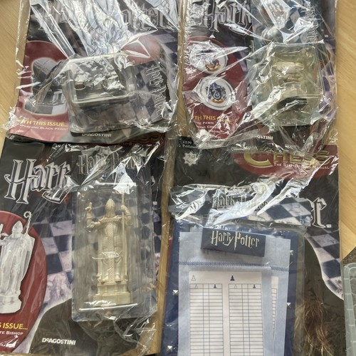 Harry potter chess pieces - potter,