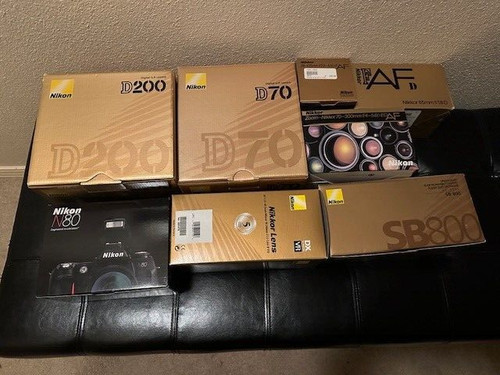 Assortment nikon cameras - of,