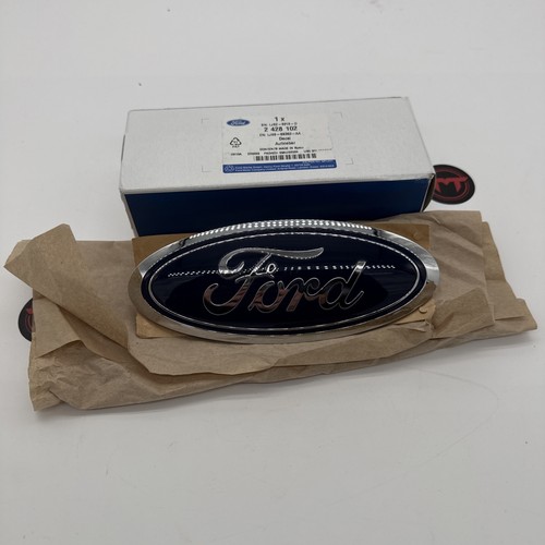 Ford kuga mk3 front emblem - kuga,