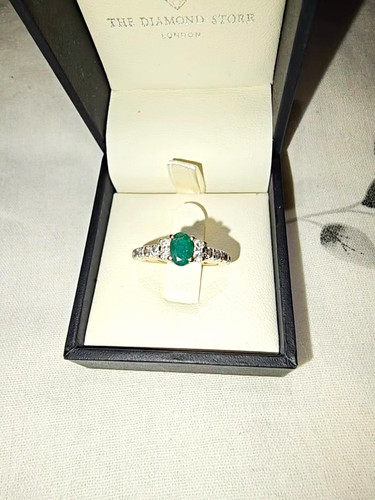 Genuine 18ct gold - ,, diamond