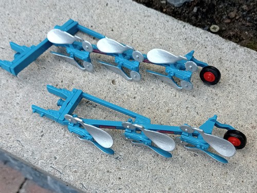 Britains ransomes 3 - 1/32,