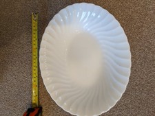 Beautiful Wedgewood Candlelight Bone China Oval Serving Dish - 26cm Wide
