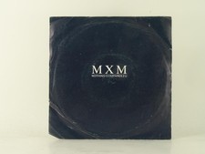 MXM NOTHING COMPARES 2 U (25)