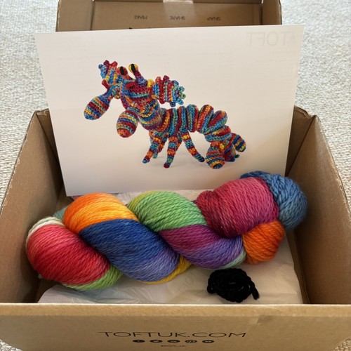 Toft dye club peacock - dye, mantis