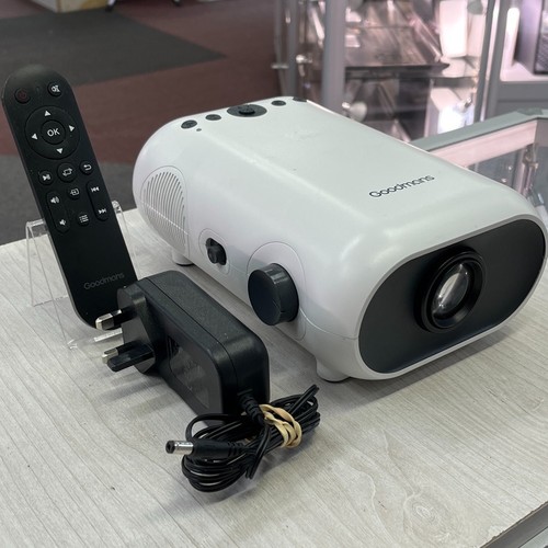Goodmans lcd projector - goodmans,