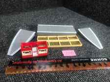 Hornby 00 OO Gauge Model Railway Wayside Halt Station - Appears Complete BT 456