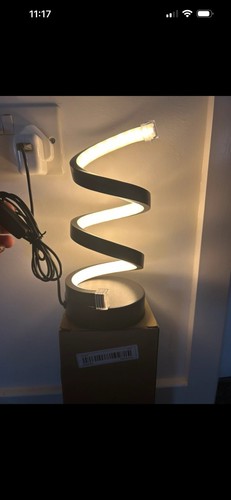 Black usb powered spiral - black,