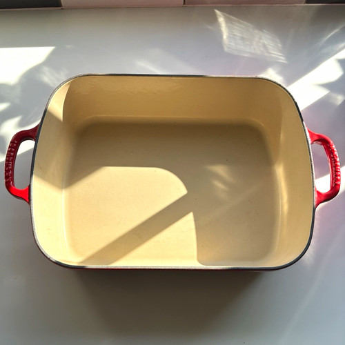 Creuset cast iron - cast,