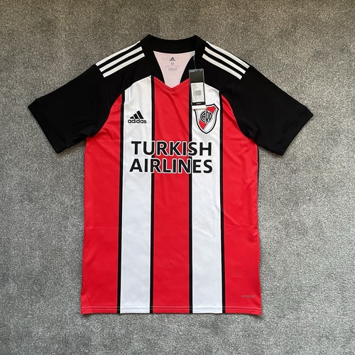 Bnwt adidas river - adidas,