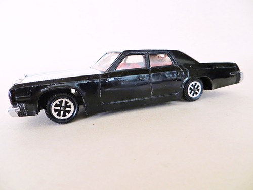 Dinky 244 plymouth gran - 'plymouth, fury