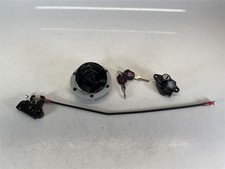 2019 TRIUMPH STREET TRIPLE 765 RS Fuel Cap & Seat Lock Set - T2507649