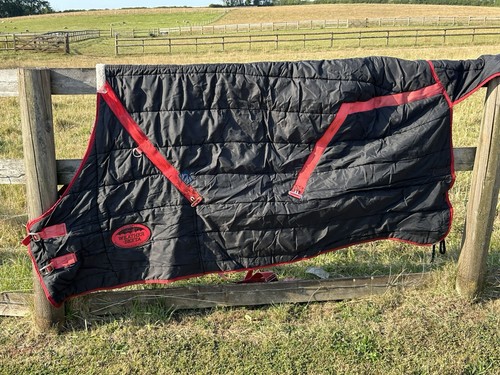 Weatherbeeta black and red - weatherbeeta,