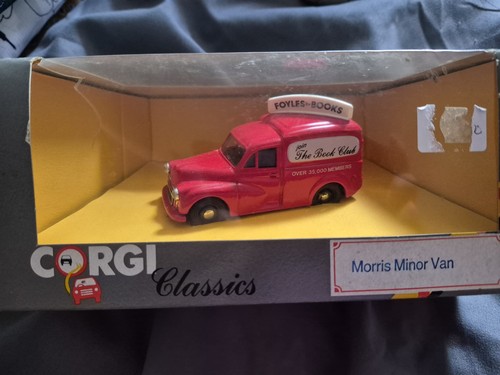 Corgi classics c957 morris - corgi,