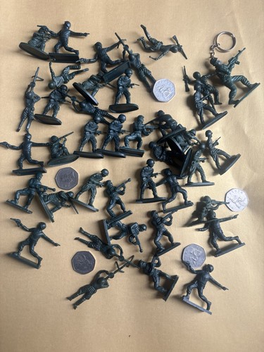 150 vintage miniature plastic - miniature,
