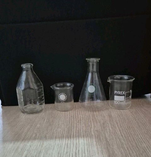 Vintage pyrex glass measuring - pyrex,