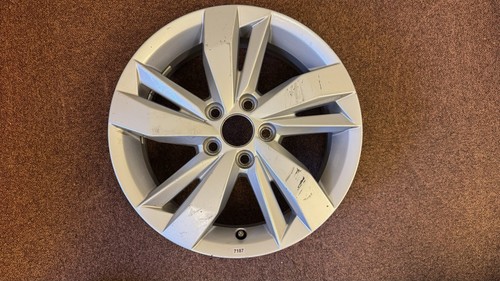 Genuine volkswagen polo - volkswagen, vw