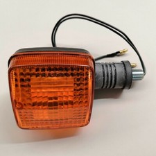 FRONT RIGHT ARROW Yamaha XT600