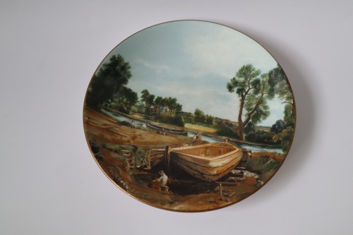 Collector plate featuring - collector's,