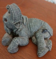 THE HERD SNIFF ELEPHANT VGC MARTHA CAREY