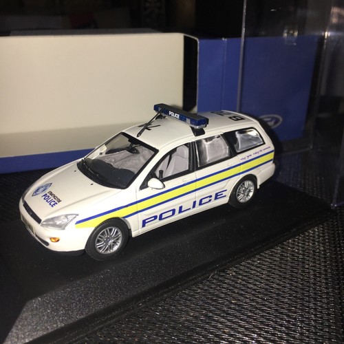 Minichamps code 3 police - 1.43,