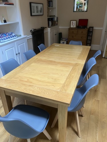 Solid oak dining room table - oak,