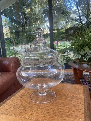Large clear glass pedestal - large,