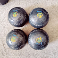 Henselite Classic Deluxe Bowls – Size 4 Medium (NBBR 03)