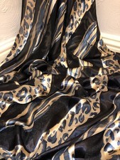 1 Meter Black/Gold Animal