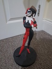 Harley Quinn Statue