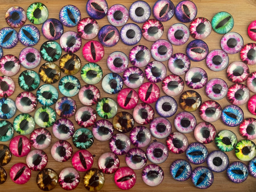 20mm cats dragons eyes - cats,