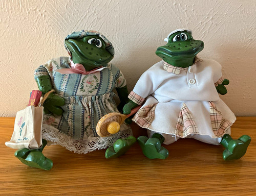 Russ berrie frog - berrie, ceramic