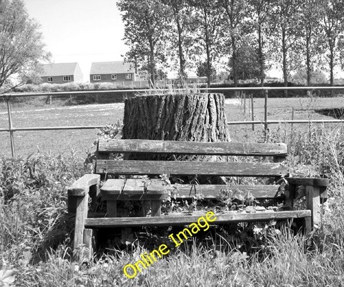 Photo 6x4 old - old, bench