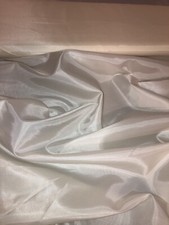 1 mtr cream anti static polyester dress lining fabric..58” wide (147cm)