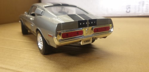 Road legends shelby gt - 1/18,