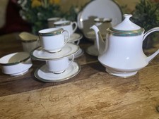 Royal Albert England Bone China 20 Piece Tea Set In The Elgin Pattern.